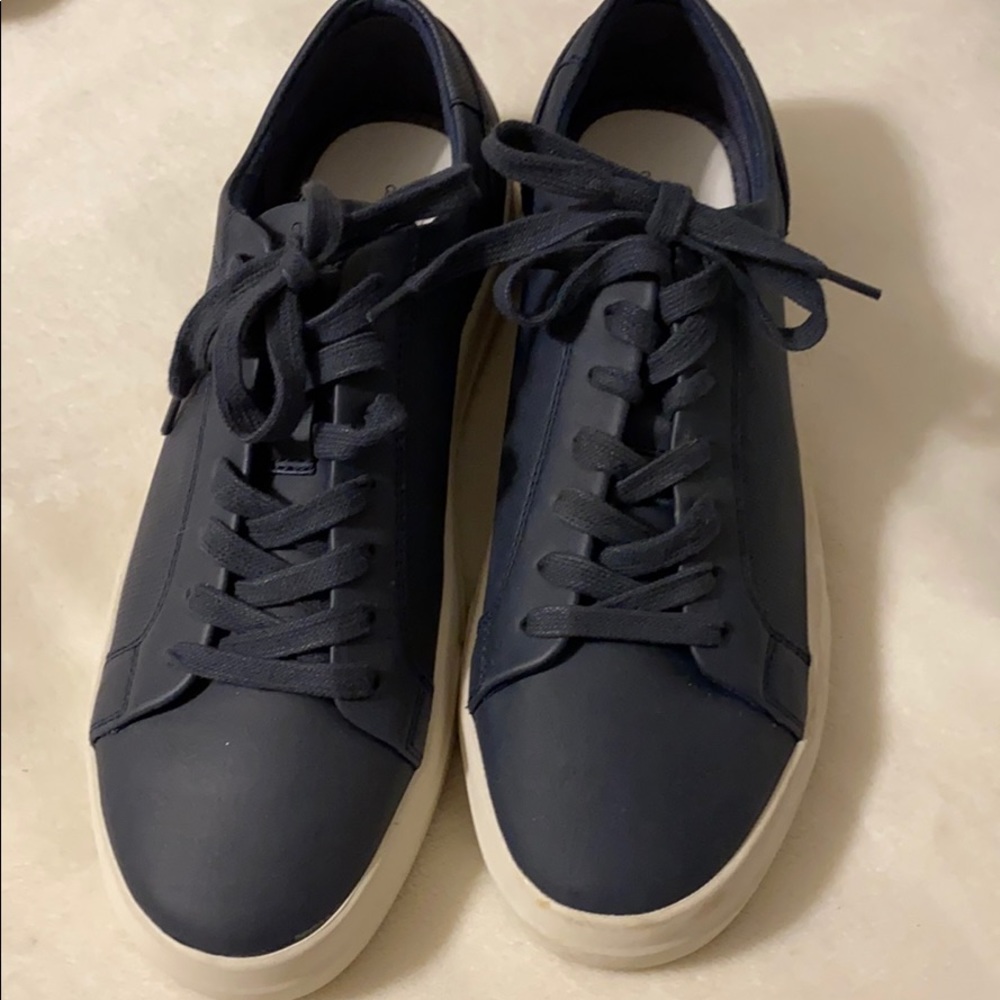 Gap shoes